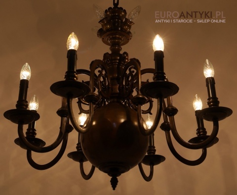 żyrandol z kościoła