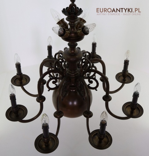 vintage oświetlenie kościelne