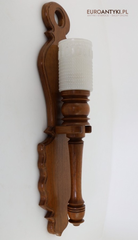 duża unikatowa lampa ścienna