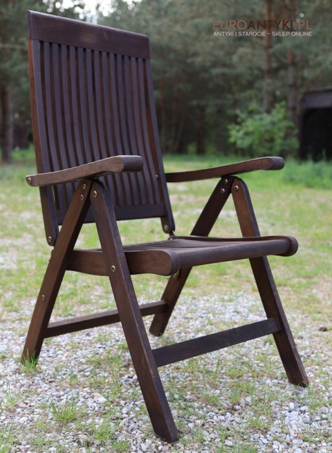 stylowe krzesło na taras z drewna