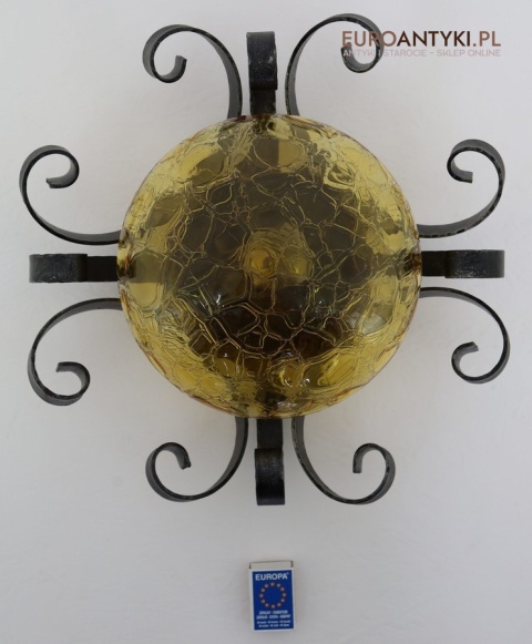 kinkiet z kloszem bursztynowym