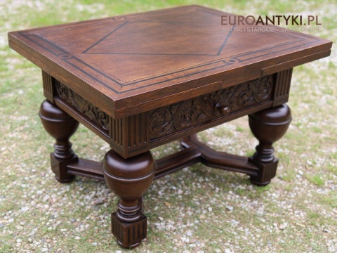 unikatowy stół kawowy neorenesansowy