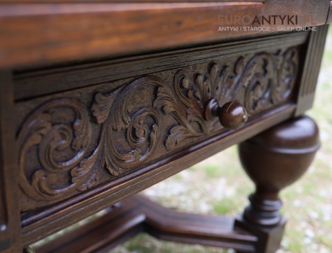 mebel kawiarniany neorenesansowy drewniany