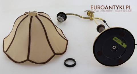 stylowa lampa na stolik z tkaninowym kloszem