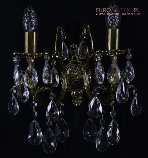 antyczne lampy z mosiądzu i kryształów