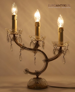 Elegancka lampka stołowa w stylu Maria Teresa z połowy XX wieku – kryształowy blask w Twoim wnętrzu