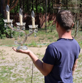 Elegancka lampka stołowa w stylu Maria Teresa z połowy XX wieku – kryształowy blask w Twoim wnętrzu