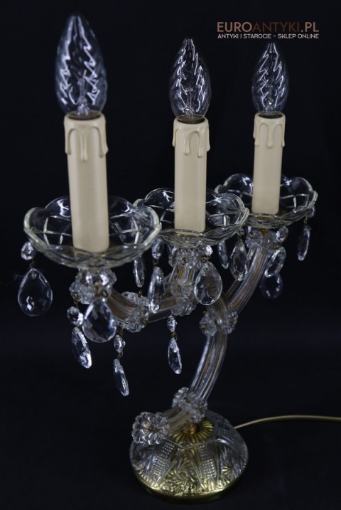 dekoracyjna lampka maria teresa na stolik