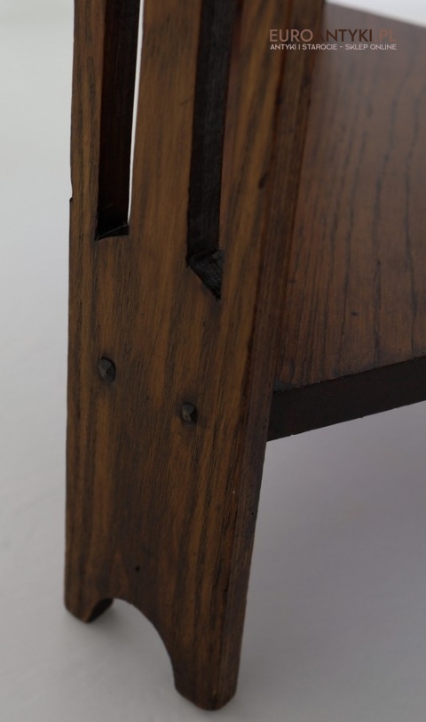 stary stolik pomocnik drewniany