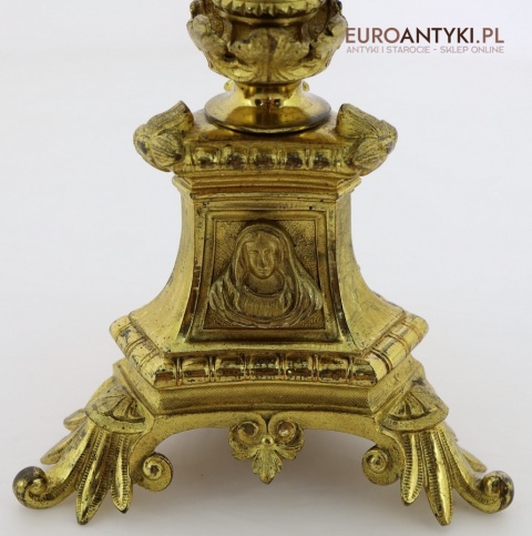 krzyż neogotycki z Maryią