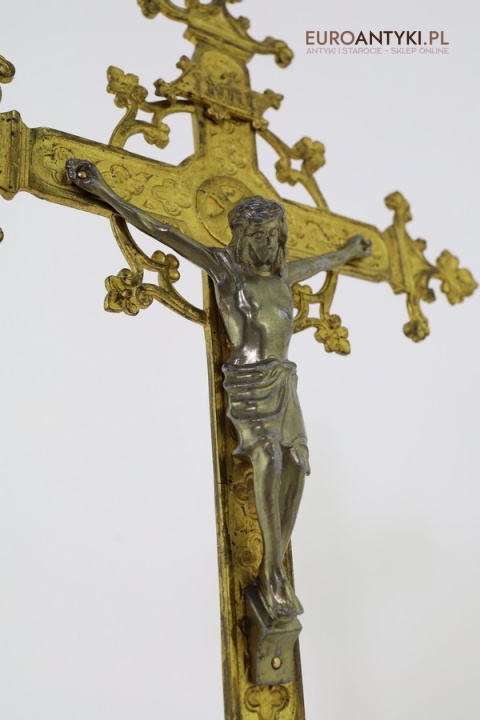 muzealny krzyż do kaplicy lub klasztoru