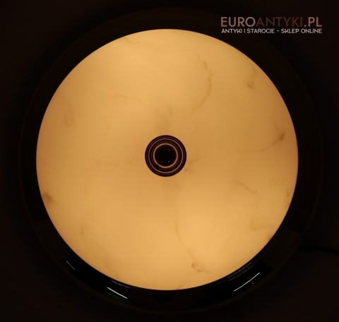 plafon z kloszem alabastrowym