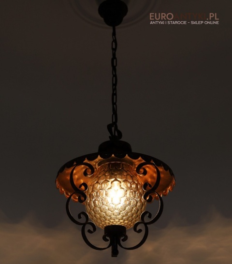 Rustykalna lampa wisząca z kutego żelaza i szkła – unikatowe oświetlenie retro do salonu, jadalni lub holu