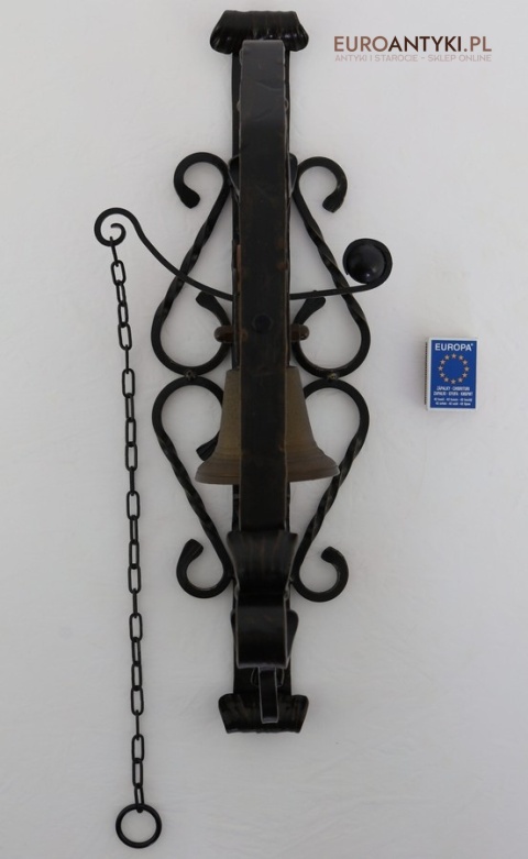 ozdobny dzwonek ścienny