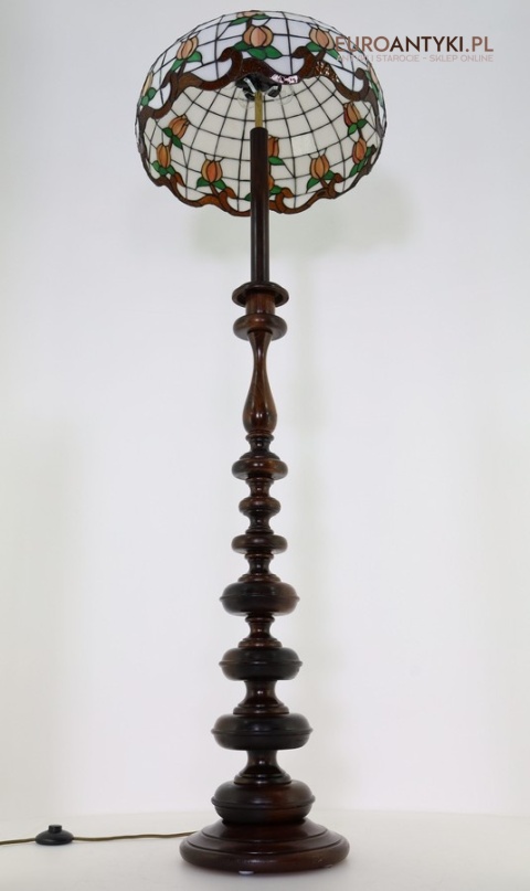 gabinetowa lampa stojąca tiffany