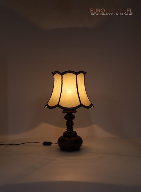 retro oświetlenie stołowe