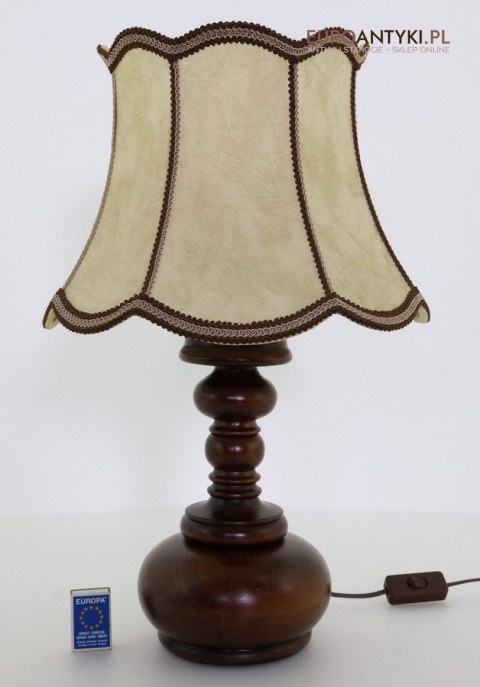 sklep z nostalgicznymi lampami