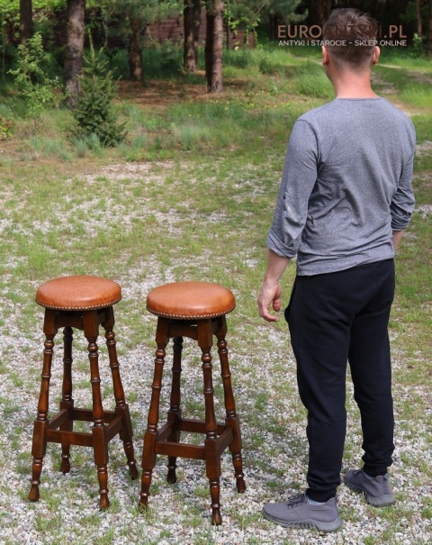 stare krzesła barowe
