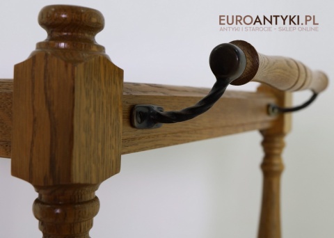 francuski barek z kutą rączką