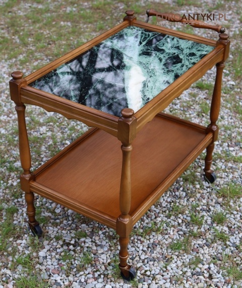 ruchomy barek z zielonym marmurem