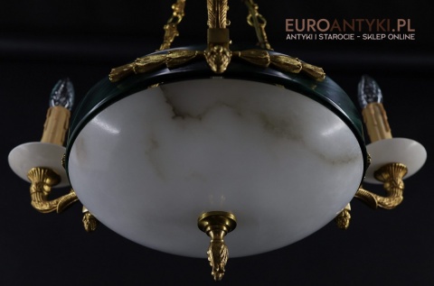 Stylowy żyrandol Empire z marmurowymi kloszami – luksusowe oświetlenie do salonu, gabinetu lub holu