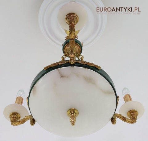 Stylowy żyrandol Empire z marmurowymi kloszami – luksusowe oświetlenie do salonu, gabinetu lub holu