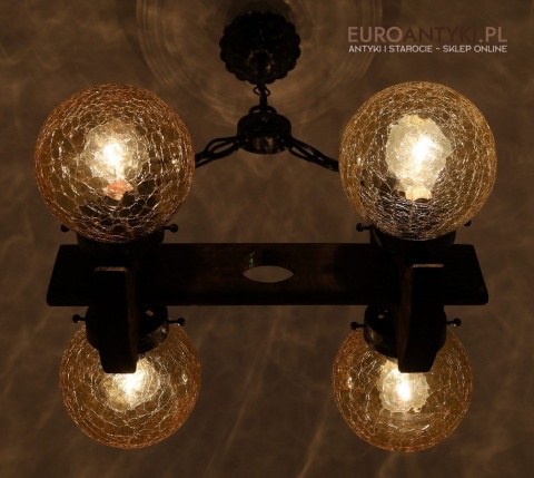 stylowy żyrandol vintage