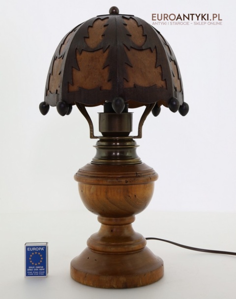 antyczna lampka nocna drewniana