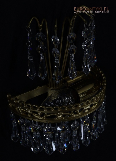 lampy ścienne glamour z ciętymi kryształkami