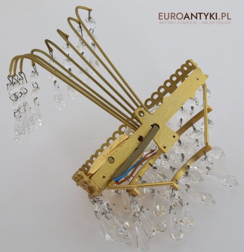 stylowe oświetlenie z kryształami do salonu