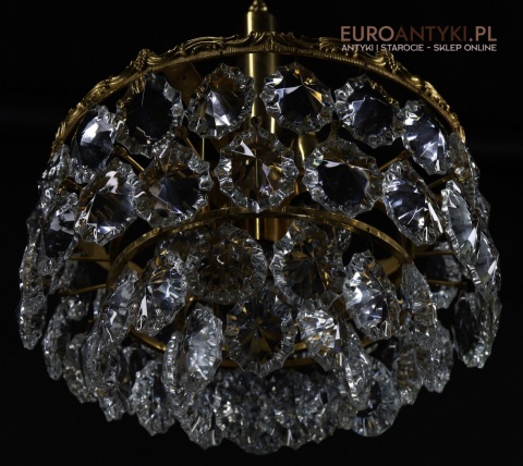 oryginalny żyrandol z epoki z zawieszkami kryształowymi