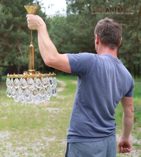 kryształowe lampy wiszące