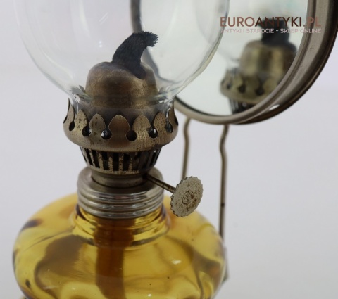 Rustykalna lampa naftowa vintage z lustrem
