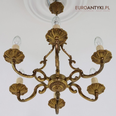 Antyczne oświetlenie vintage do salonu