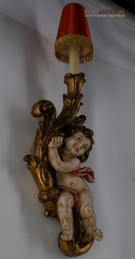 barokowe oświetlenie antyczne