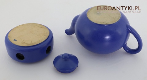 Granatowty czajnik modernistyczny