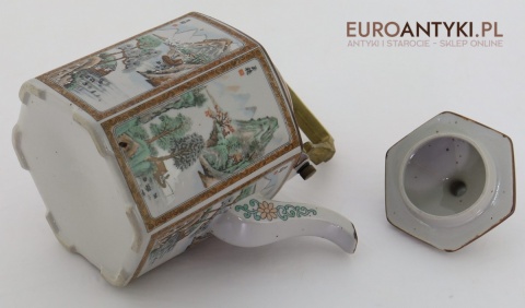 Chińska porcelana imbryk dekoracyjny XX w.