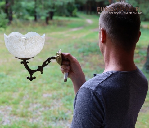 Klasyczne kinkiety ścienne vintage z mosiądzu