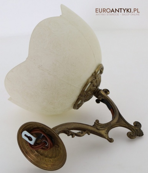 Lampy ścienne retro z kremowym kloszem