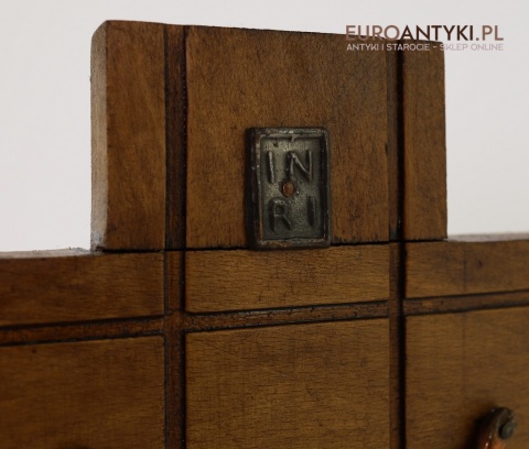 inri religijny przedmiot sakralny