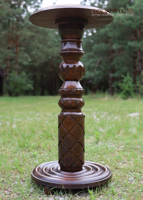 ozdobny piedestał drewniany vintage