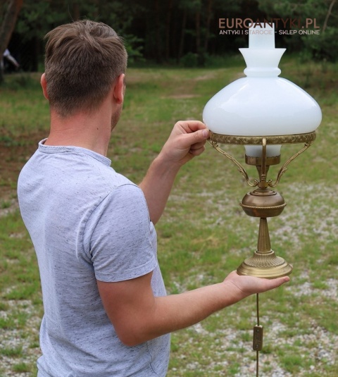 retro lampa stołowa