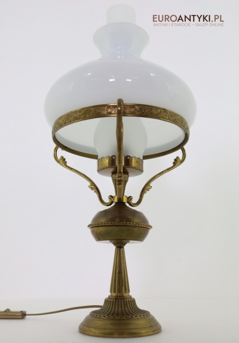 mosiężna lampka stołowa francuska