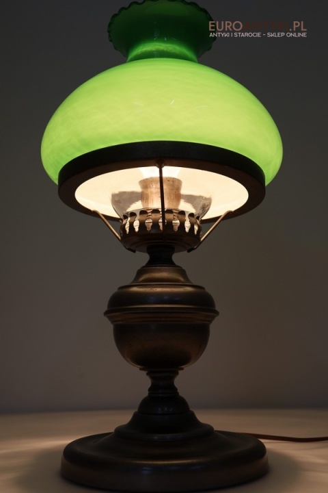 bankierska lampka stołowa