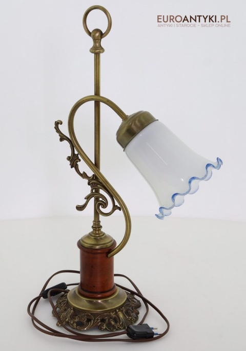 nostalgiczna lampa stołowa retro