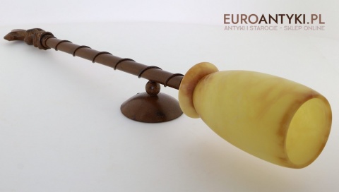 stylowy kinkiet z alabastrowym kloszem