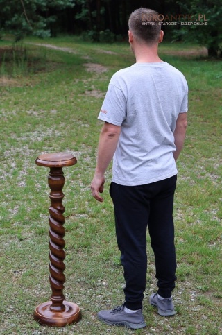 XL! Wysoki kwietnik retro z rzeźbioną nogą – stabilny piedestał z lat 70.