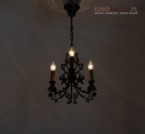 secesja dekoracyjny żyrandol z mosiądzu