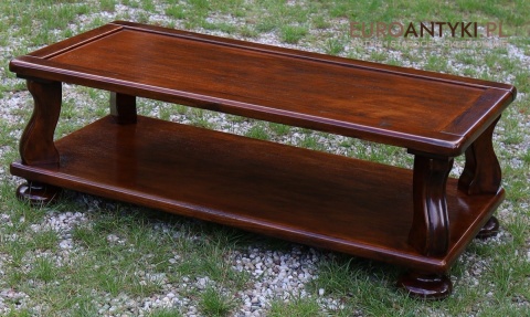 masywny stolik kawowy rustykalny