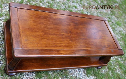 loftowy stolik kawowy